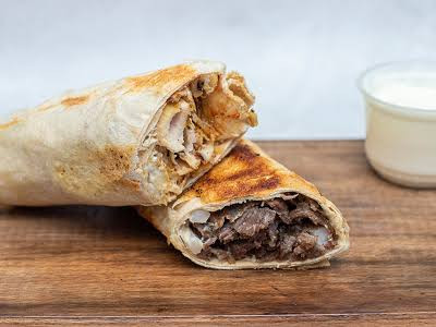 ساندوتش شاورما ميكس