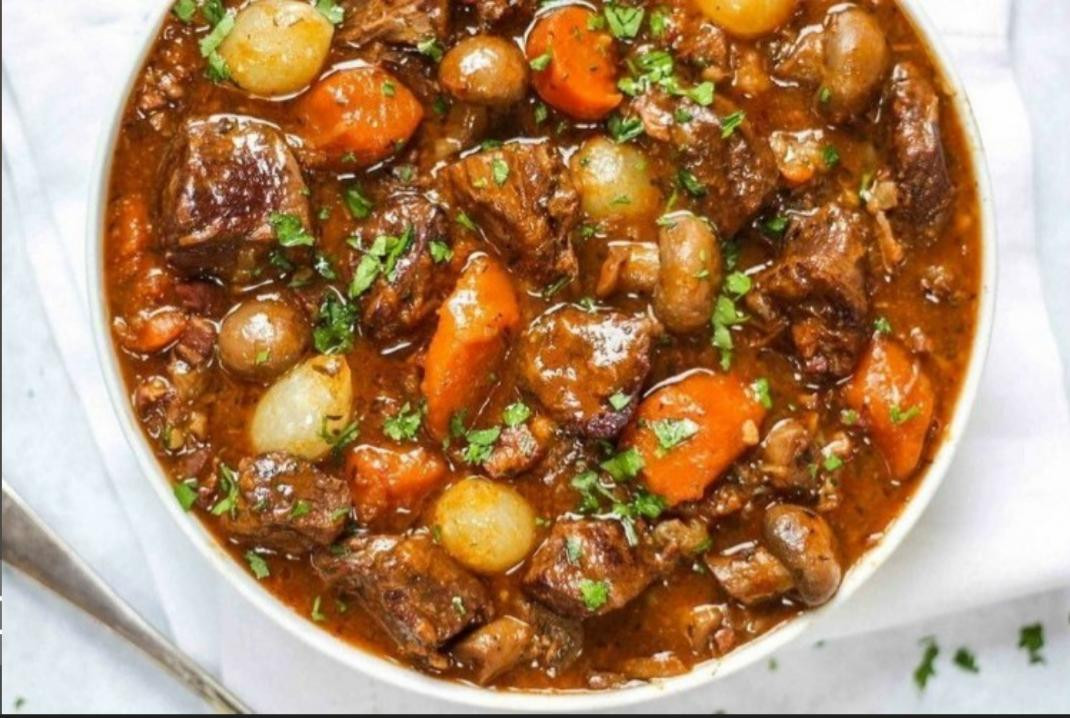 طاجن لحمه بالخضار